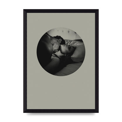Halftone Kiss Two Printed Poster - A4 framed