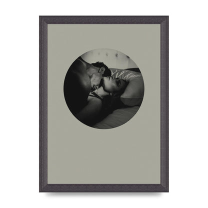 Halftone Kiss Two Printed Poster - A4 framed