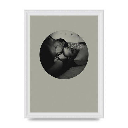 Halftone Kiss Two Printed Poster - A4 framed