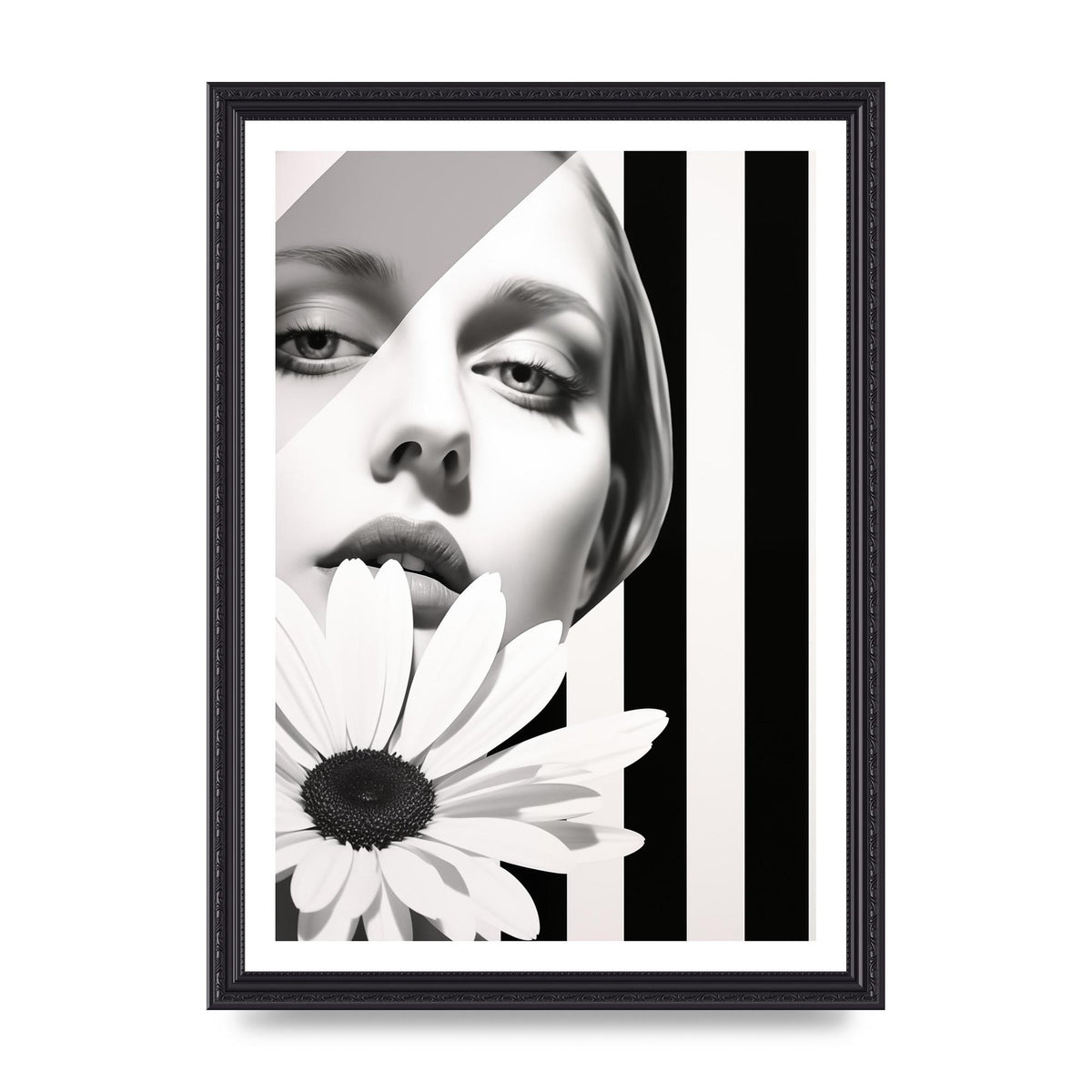 Minimalist Black and White Daisy