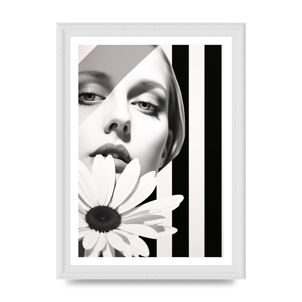 Minimalist Black and White Daisy